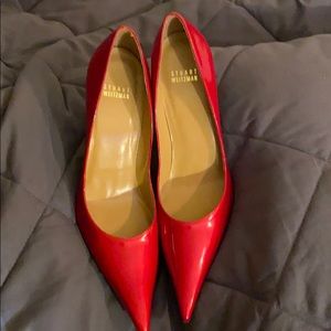 Stuart Weizmann Red Patent Pumps